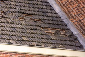 Professionele dakreparatie stormschade in Amsterdam